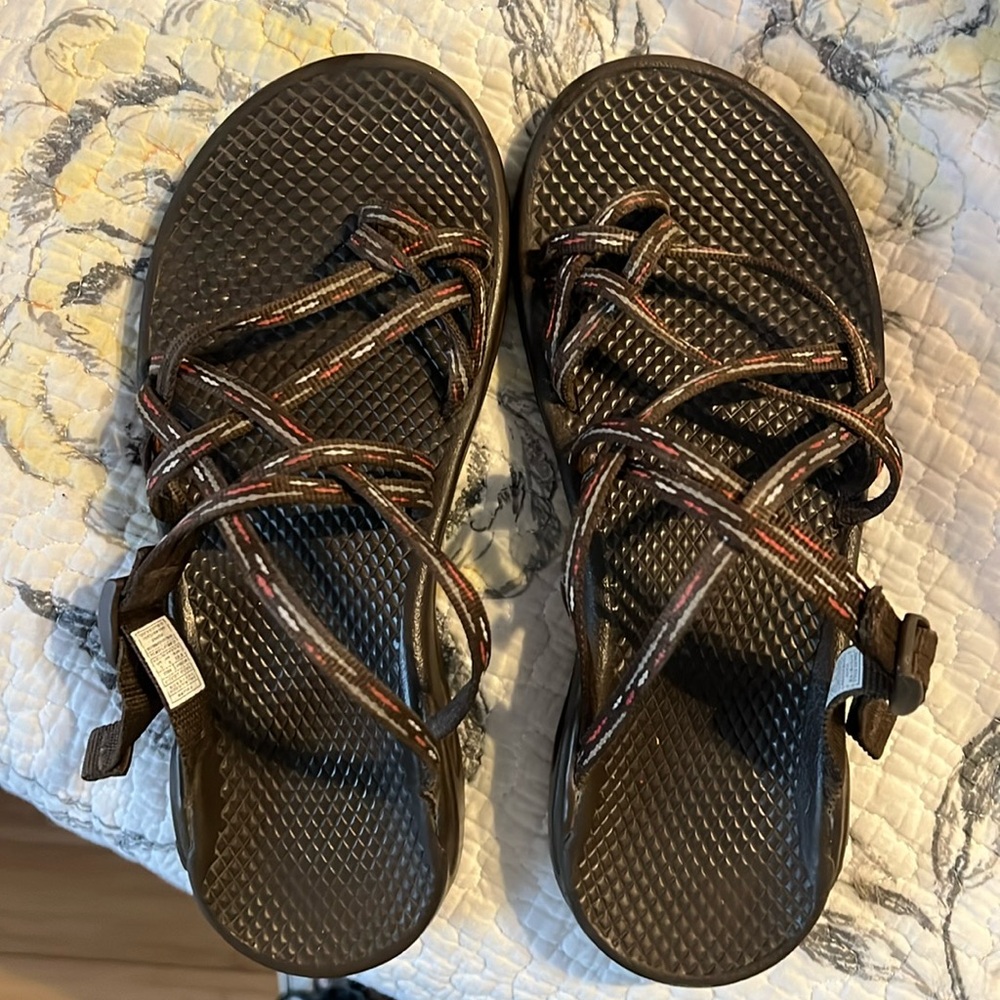 Gently used Chacos, sz 7. Women. no flaws